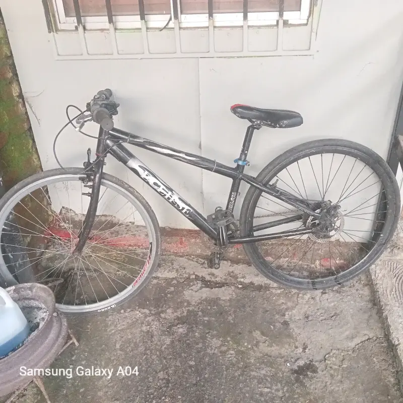 Bicicleta de semicarrera Ozono negra con detalles - 4