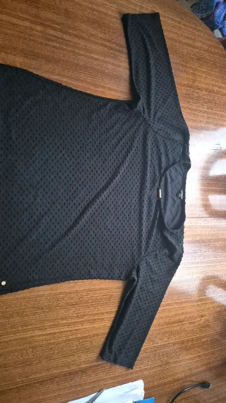 Polera negra de encaje Cacharel talla XXL - 1