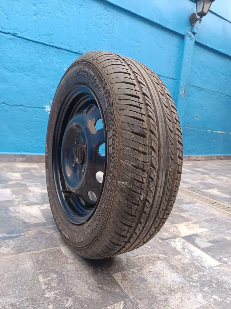 Llanta con neumático Fortune FSR-801 175/65R14 - 4