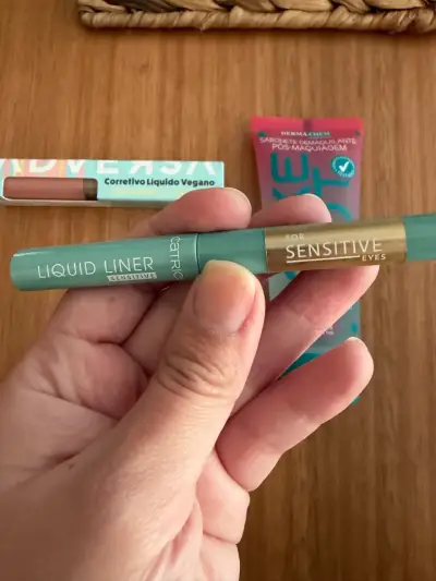 Set de maquillaje corrector delineador y removedor - miniatura 2