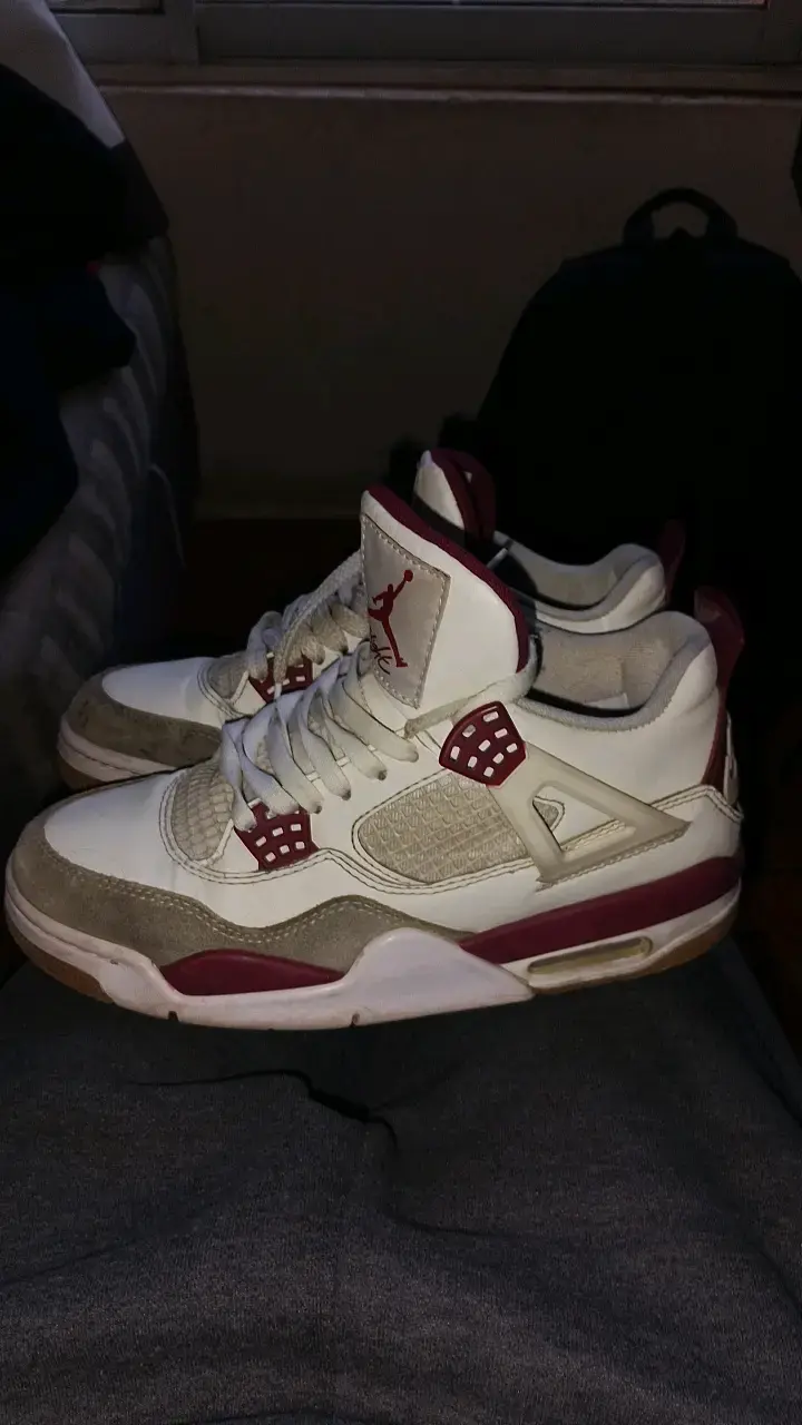 Zapatillas deportivas Nike Air Jordan blancas y burdeos - 2