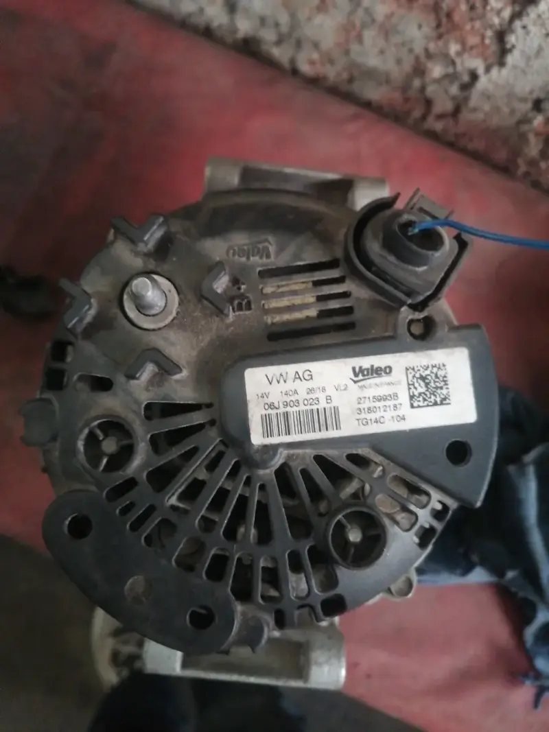 Alternador Valeo para Volkswagen Audi - 1