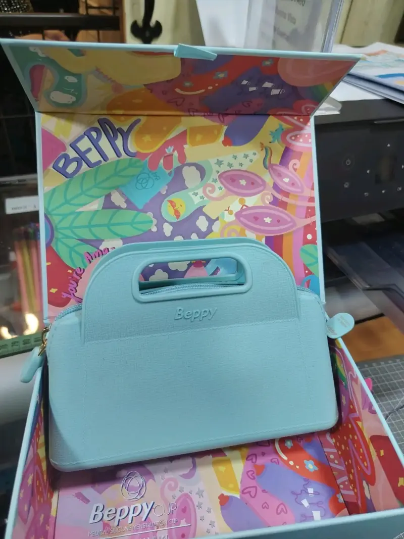 Bolso organizador azul Beppy para copa menstrual