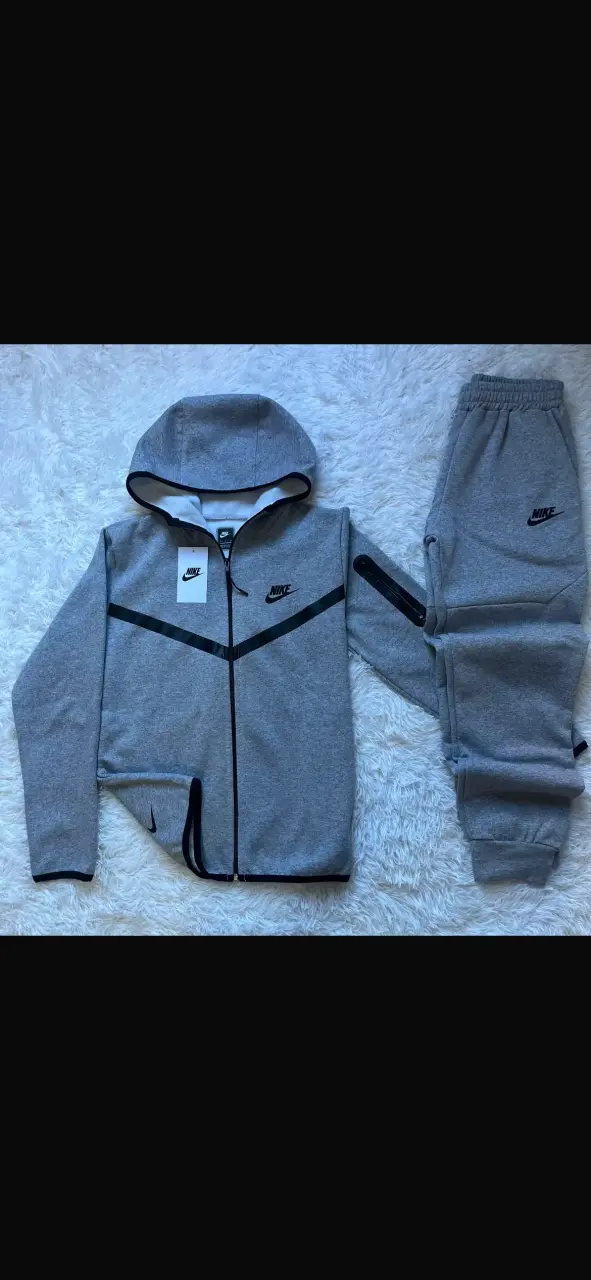 Nike tech💯 - 5