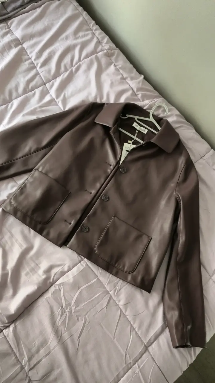 Chaqueta de cuero nueva university M
