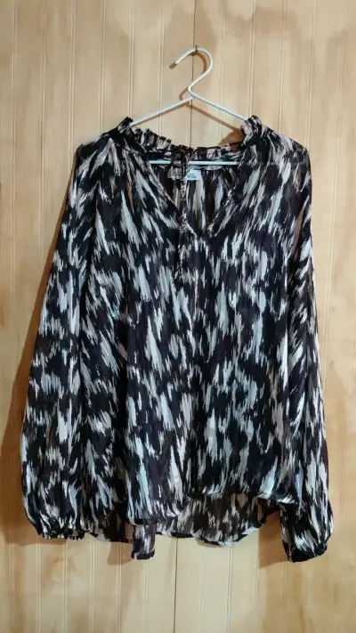 Blusa estampada de manga larga transparente - miniatura 1