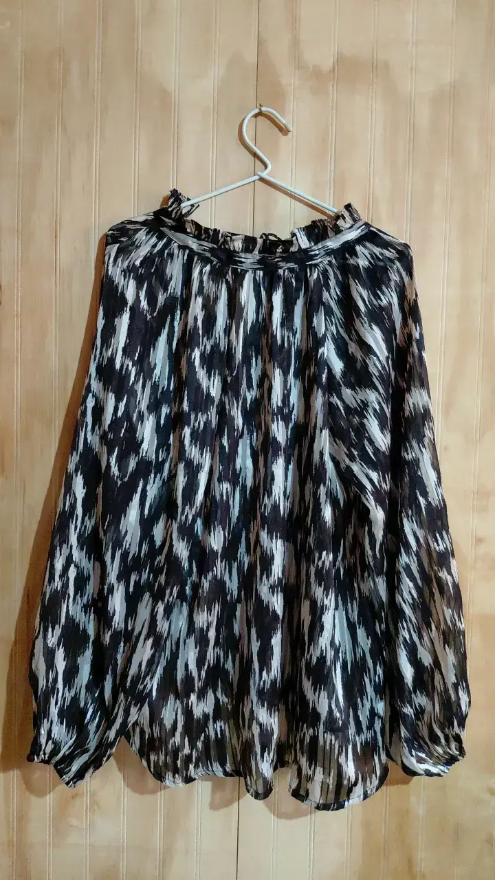 Blusa estampada de manga larga transparente - 2