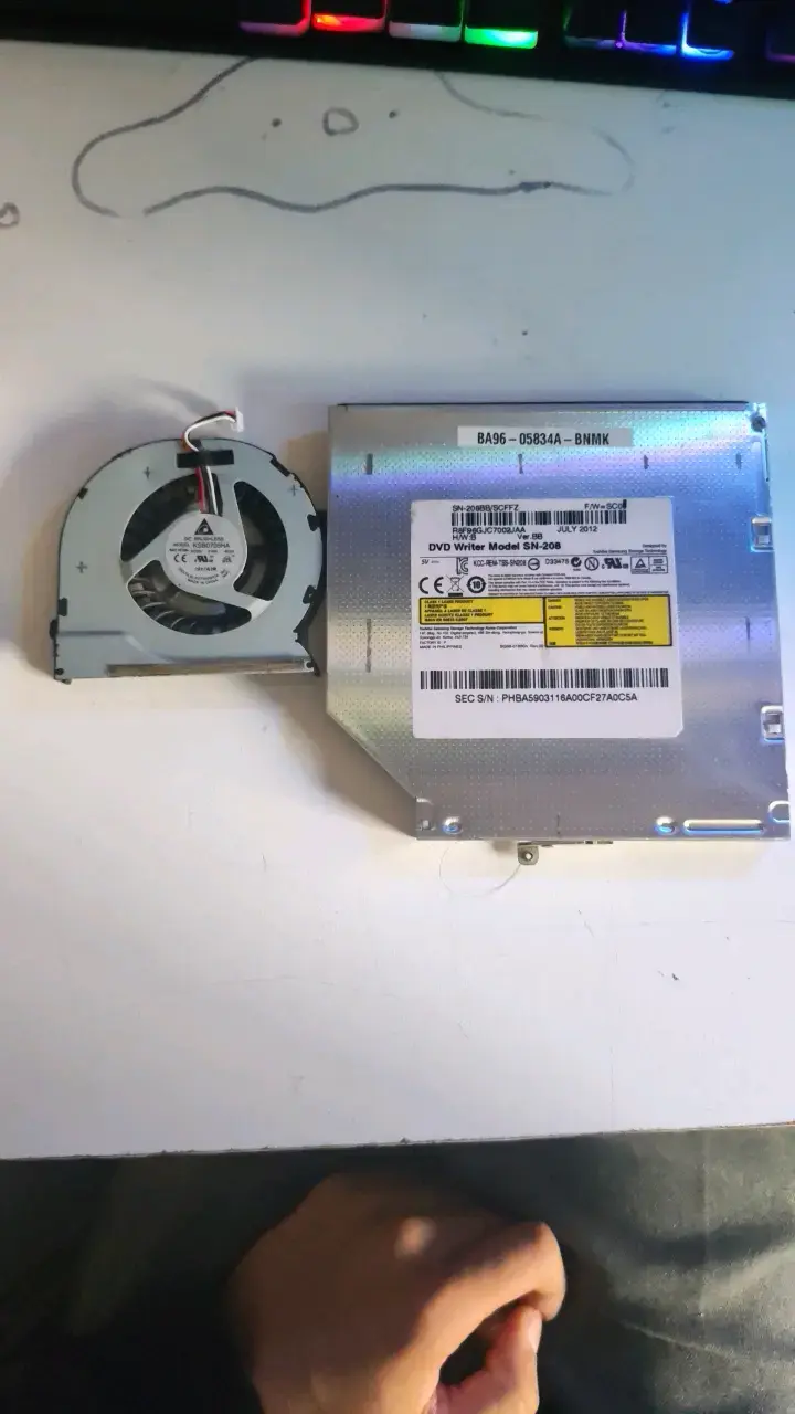 Lector de DVD Samsung SN-208, ventilador de laptop - 1