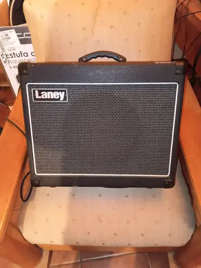 Amplificador de Guitarra Laney con Control de Tono - miniatura 2