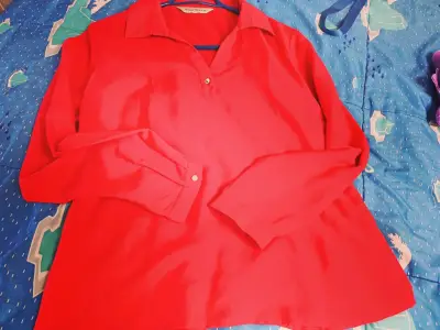 Blusa roja de manga larga Nino Morri - miniatura 1