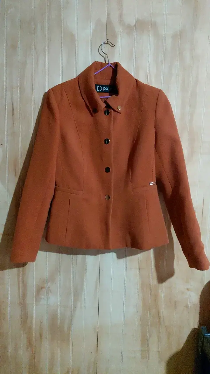 Chaqueta tipo blazer terracota con botones - 1