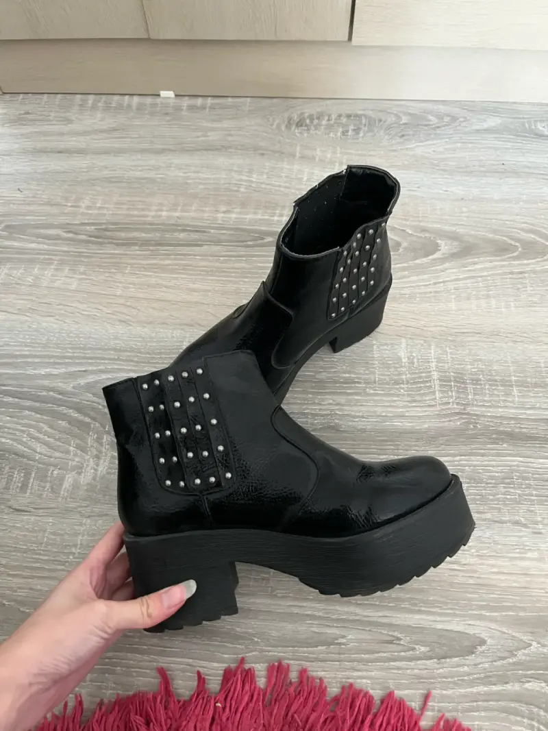 Botines negros para mujer - 1