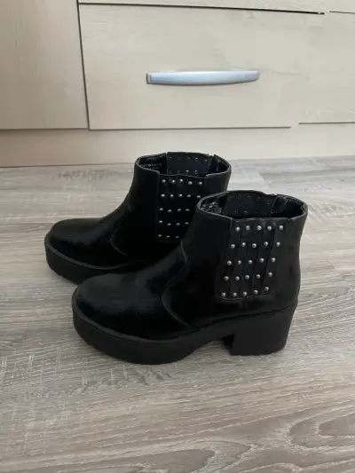 Botines negros para mujer - miniatura 3