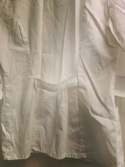 Blusa blanca bordada Cherokee talla S - miniatura 4