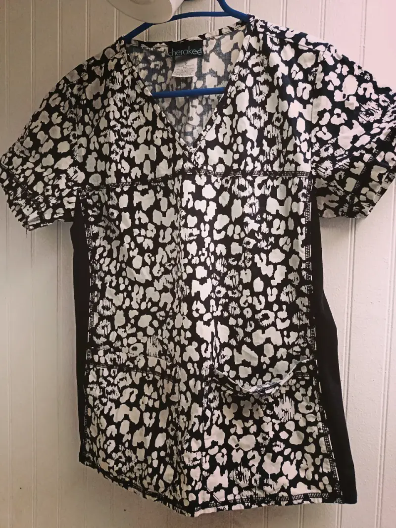 Blusa estampada Cherokee de algodón talla S - 2
