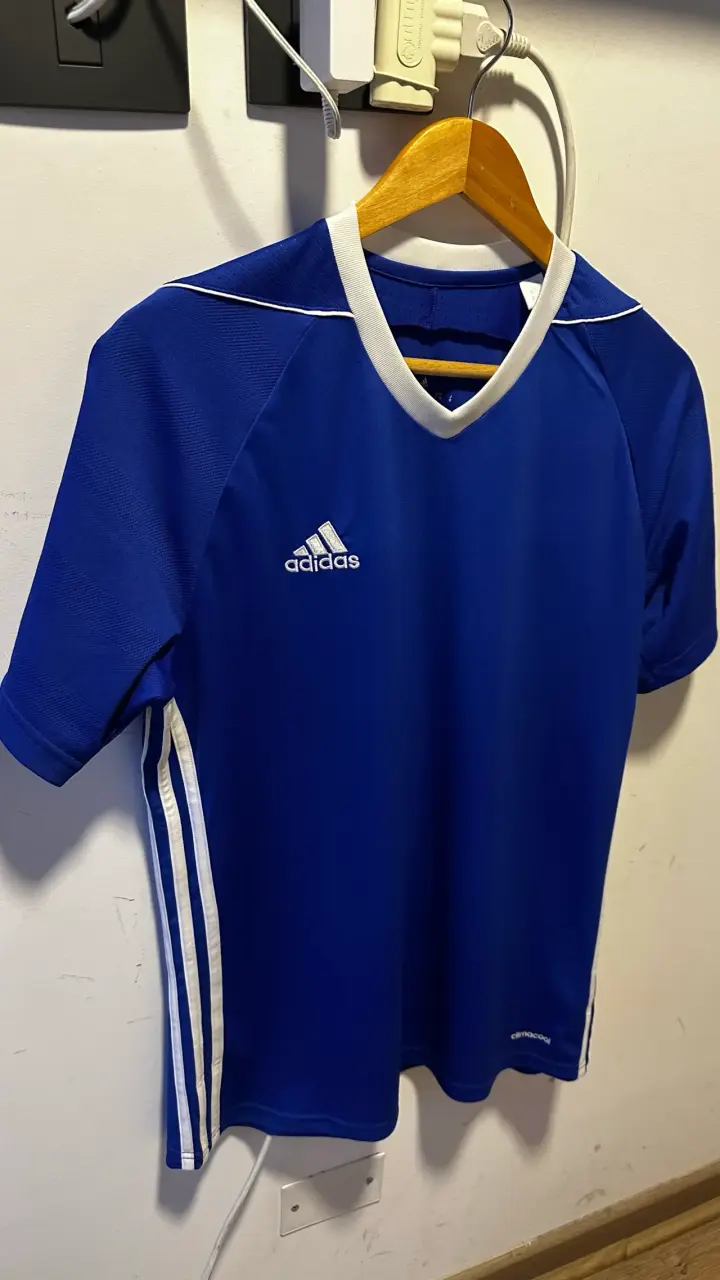 Camiseta deportiva azul Adidas Climalite - 2
