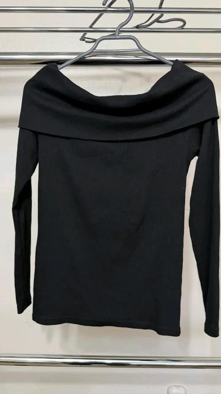 Polera Basement Escote Bardot — Talla L — NUEVA - 2