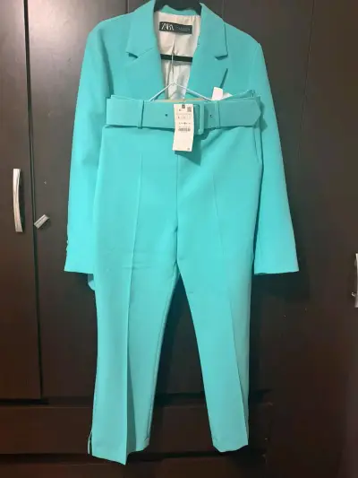 Conjunto de traje turquesa Zara talla L - miniatura 3