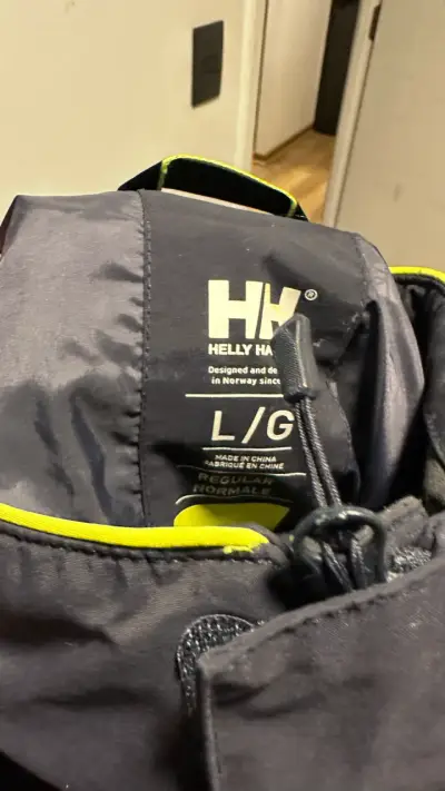 Chaqueta impermeable Helly Hansen azul y blanca - miniatura 3