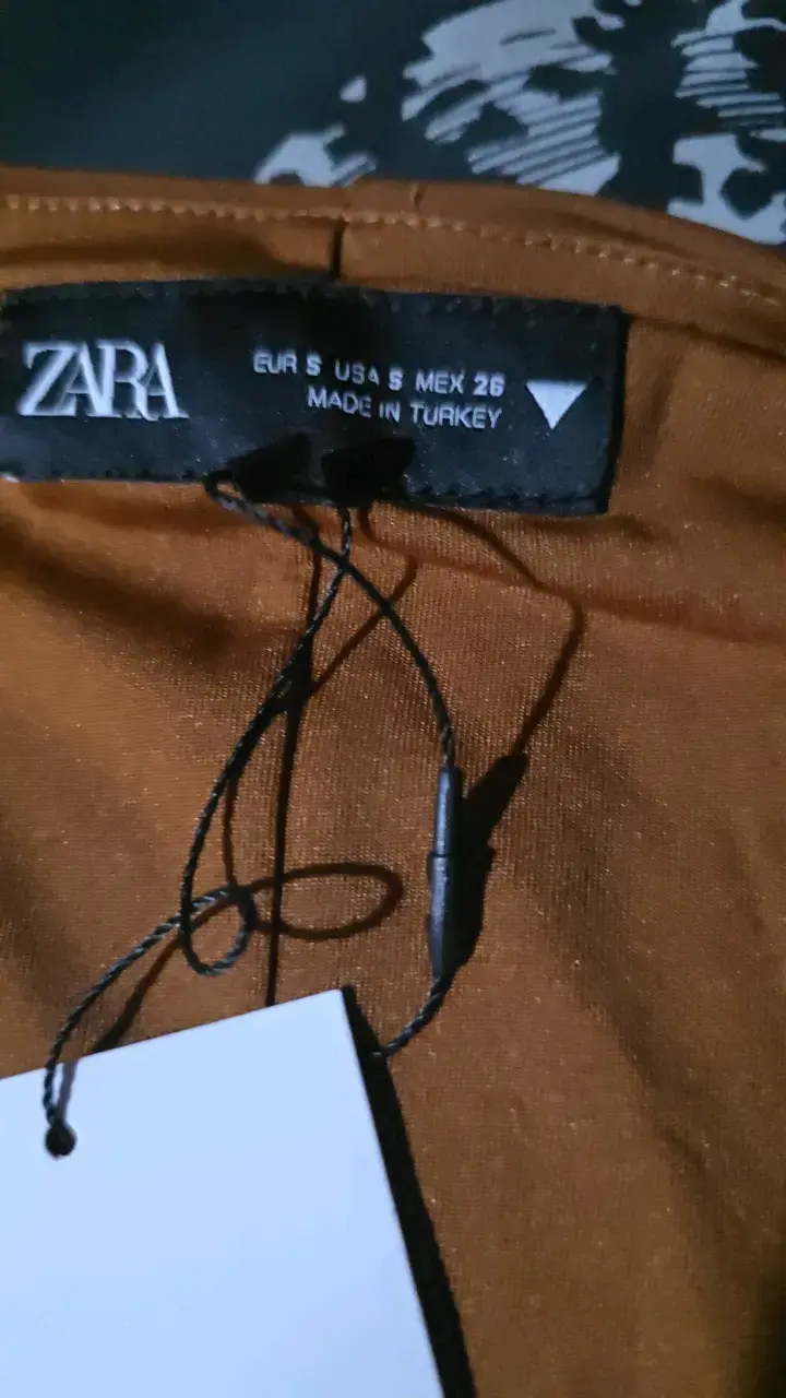 Vestido marrón Zara con escote drapeado - 2