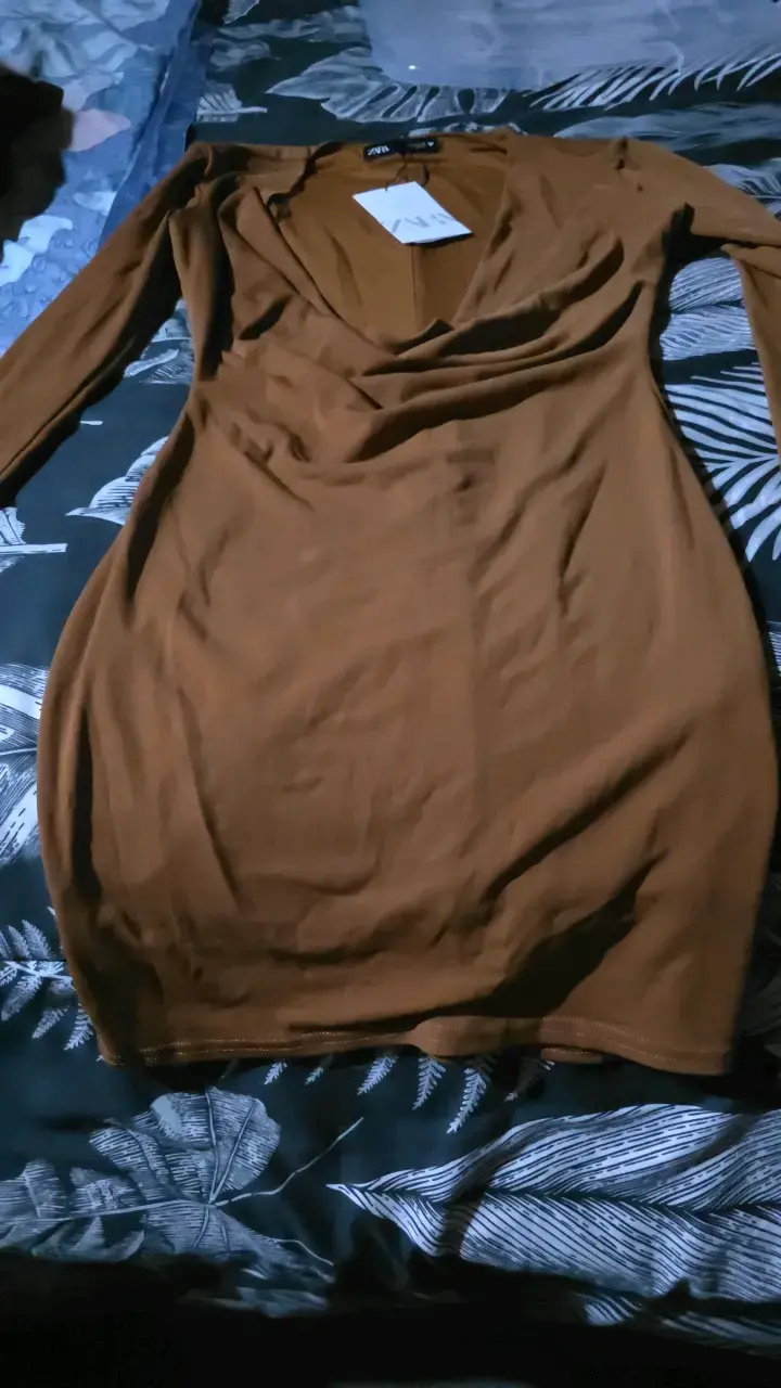 Vestido marrón Zara con escote drapeado - 3