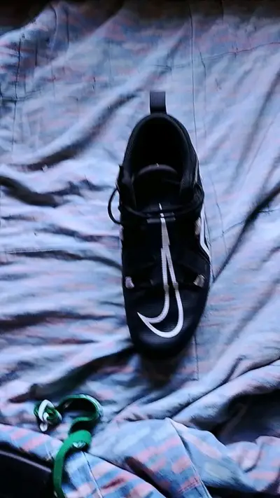 Zapatillas deportivas Nike Alpha negras - miniatura 3