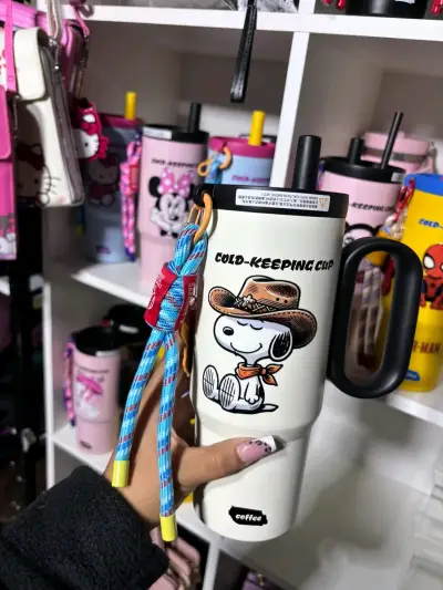 Vaso térmico con diseño de Snoopy - miniatura 1