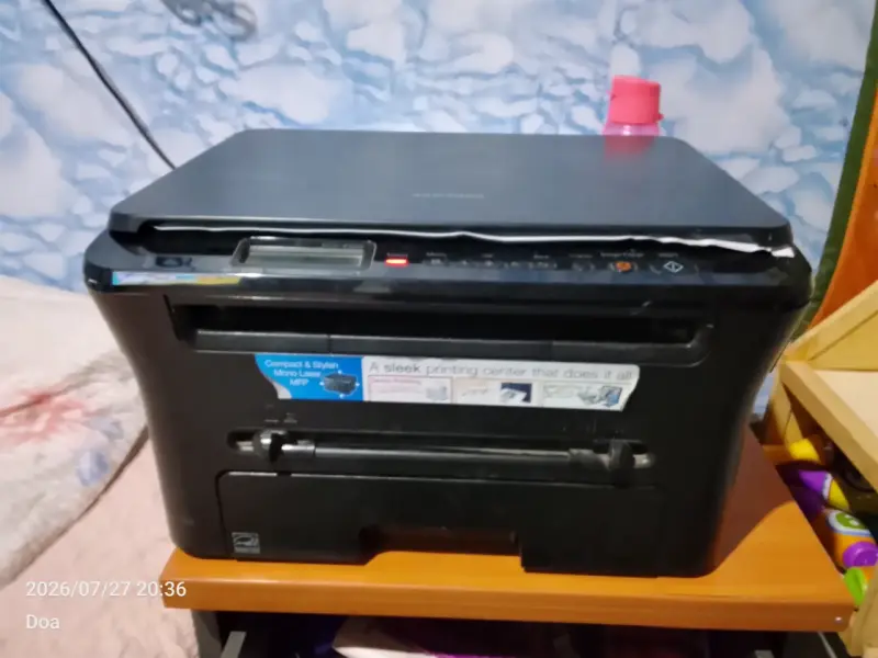 Impresora multifuncional Samsung láser