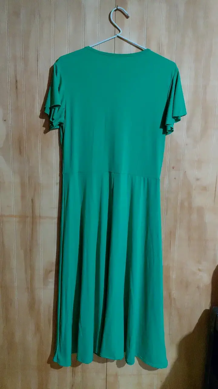 Vestido verde elegante para mujer - 2