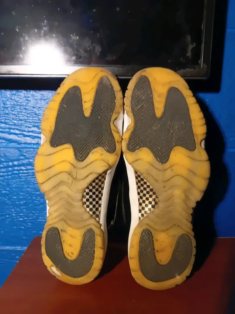 Jordan r11 - 6