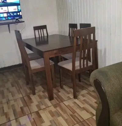 Juego de comedor de madera para 6 personas - miniatura 1
