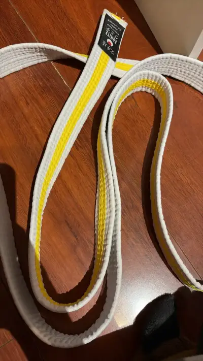 Cinturón de aikido  blanco con amarillo y naranja - miniatura 1