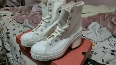 zapatillas con taco Converse - miniatura 1