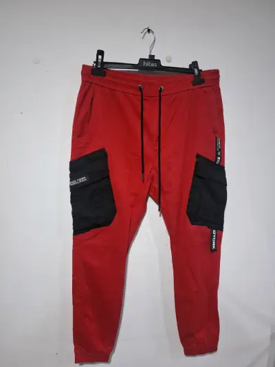 Pantalones cargo rojos Zoo York para hombre - miniatura 1