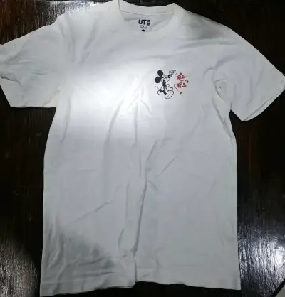 Polera blanca Disney Mickey Mouse Uniqlo - miniatura 1