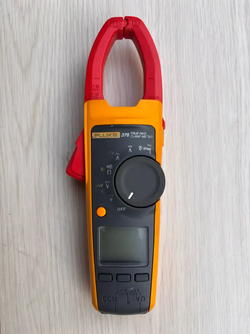 Multímetro de gancho Fluke 376 True RMS - 2