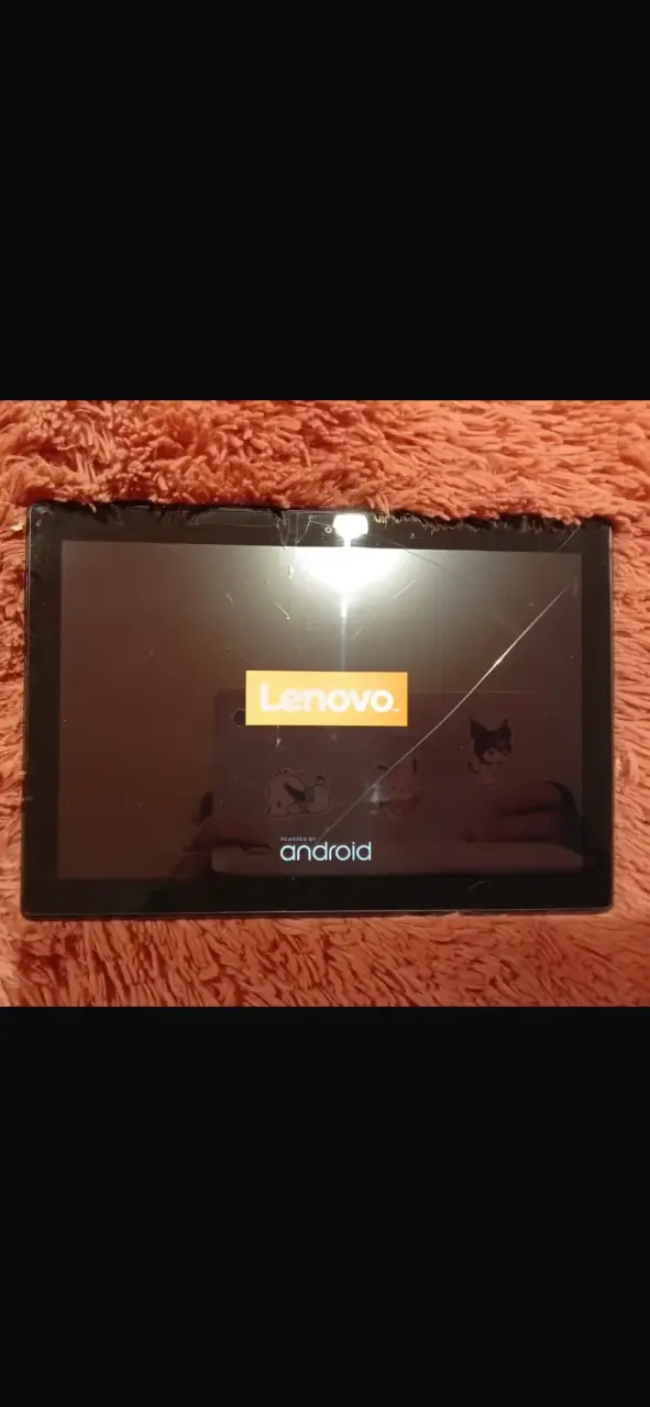 Tablet Lenovo Android con pantalla dañada - 1