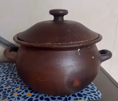 Olla de greda con tapa para cocina tradicional - miniatura 1