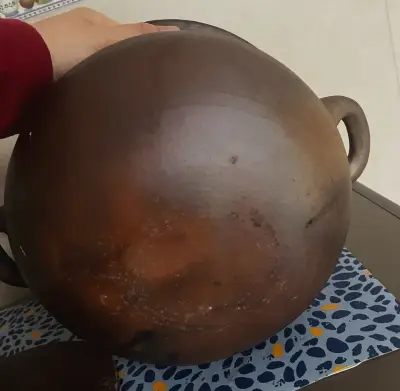 Olla de greda con tapa para cocina tradicional - miniatura 5