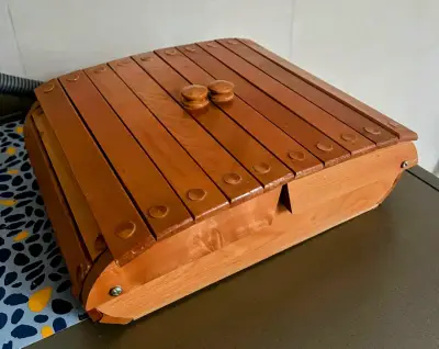 Cajón de Madera para Pan con Tapa Deslizante - miniatura 1