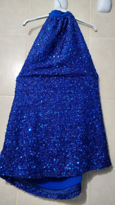 Vestido corto azul con lentejuelas - miniatura 1