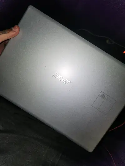 Laptop Acer Aspire A311-33 con Intel Celeron - miniatura 5