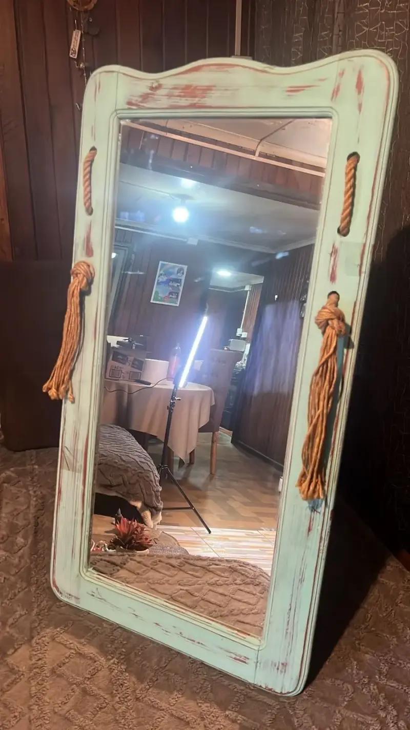 Espejo decorativo vintage con marco de madera