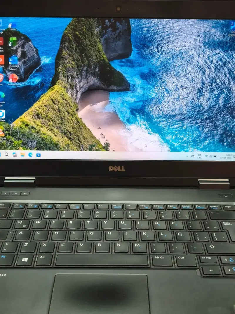 Laptop Dell Latitude E5440 con Intel i3 y 4GB RAM - 2