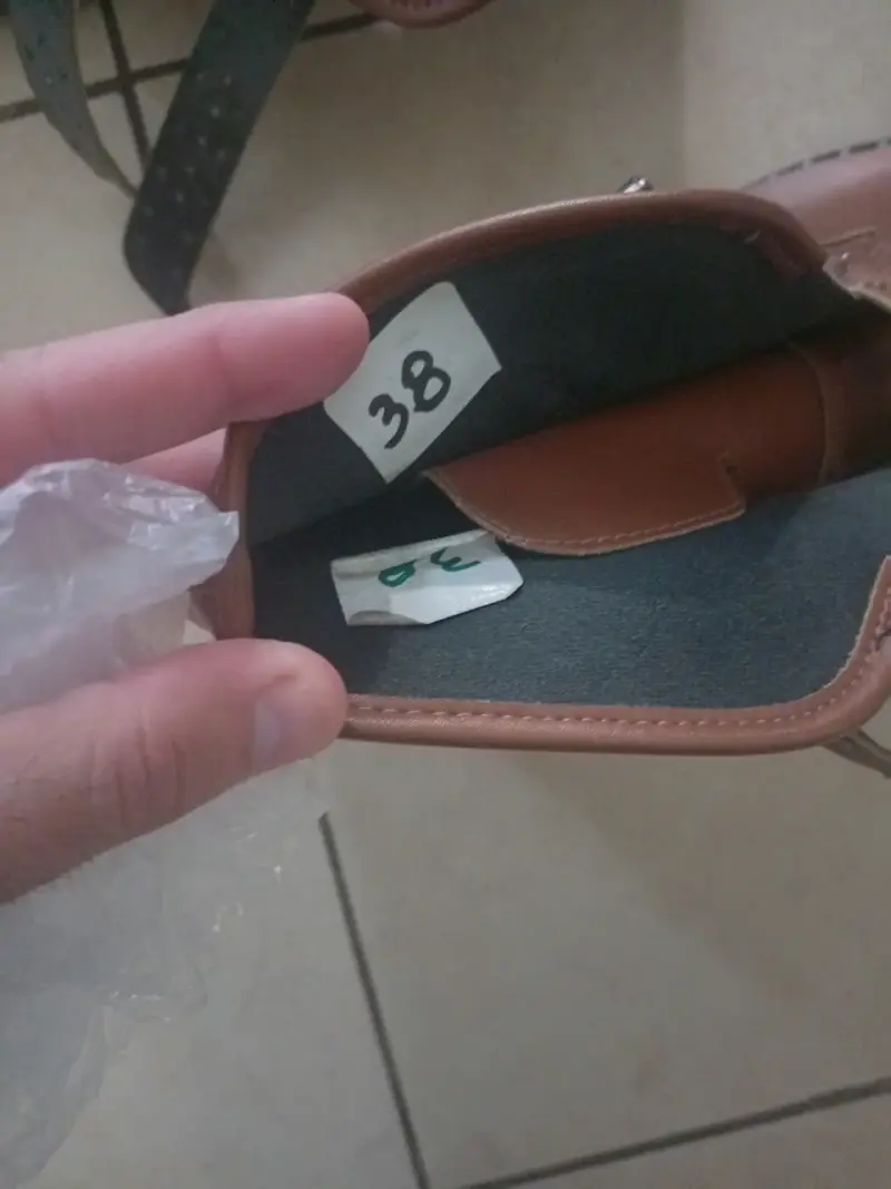Botines de  marrón con hebillas NRO 38 - 3