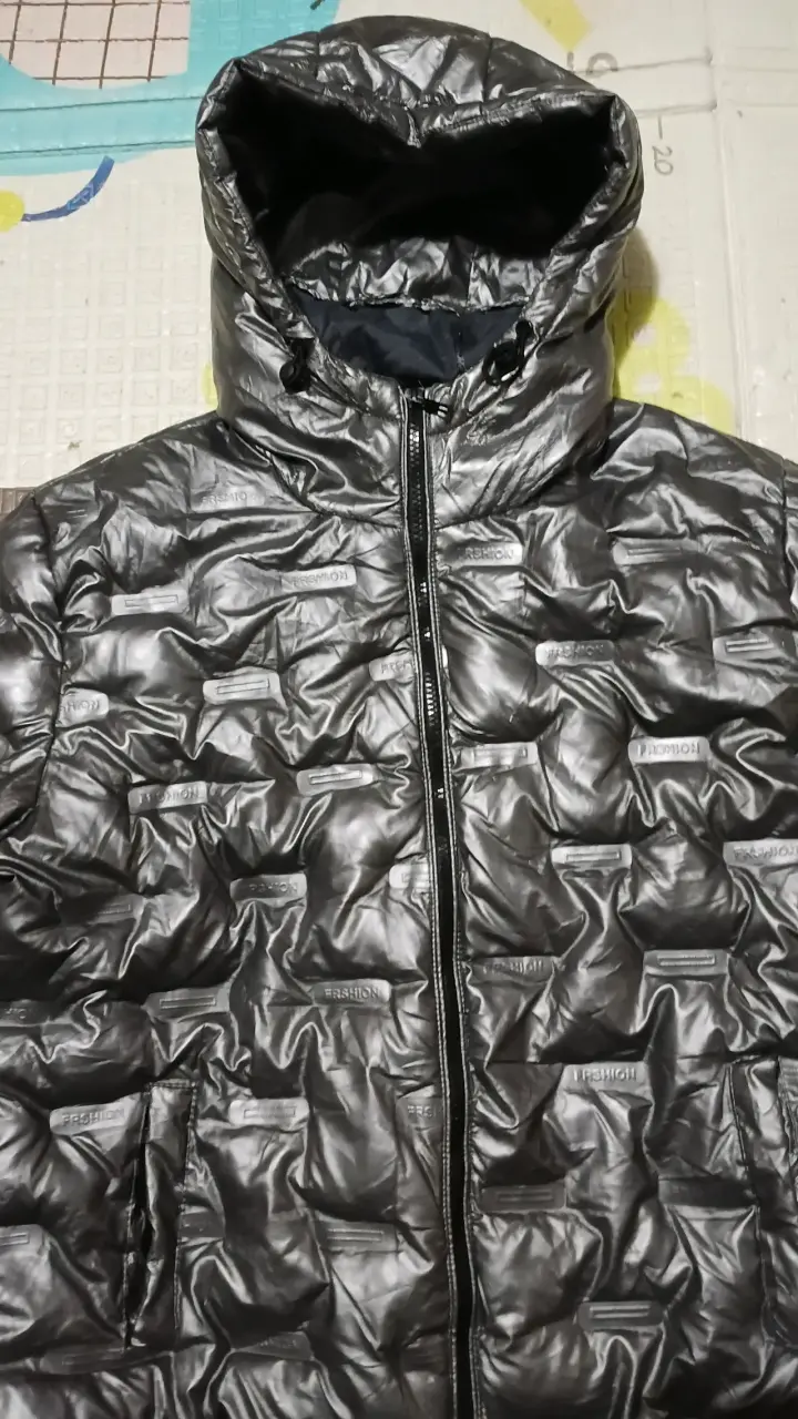 Chaqueta acolchada plateada con capucha - 2
