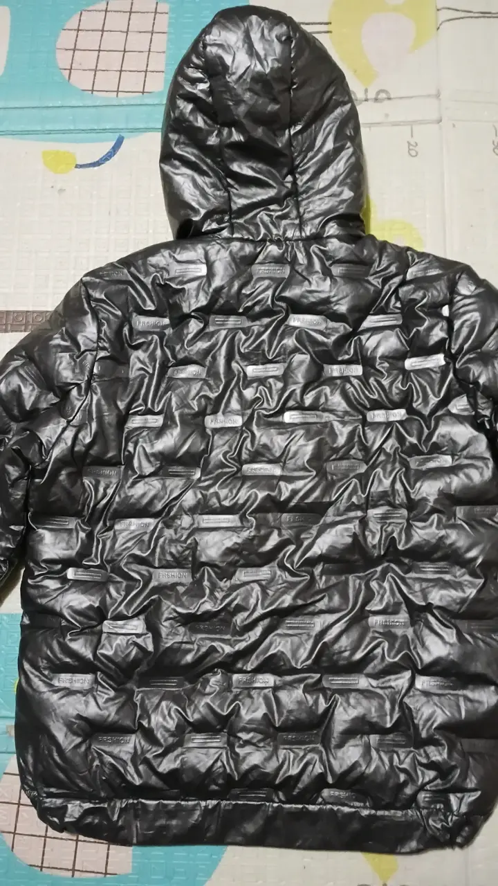 Chaqueta acolchada plateada con capucha - 5