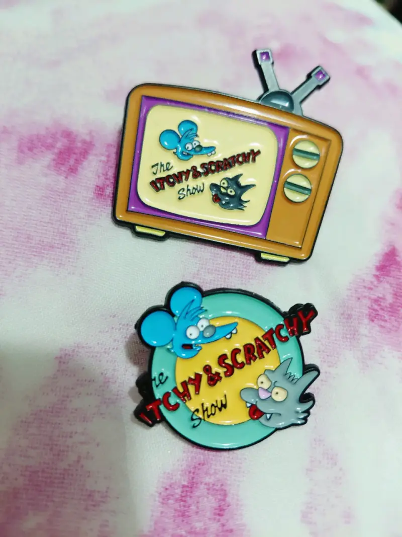 Set de pines decorativos de personajes y frases - 10