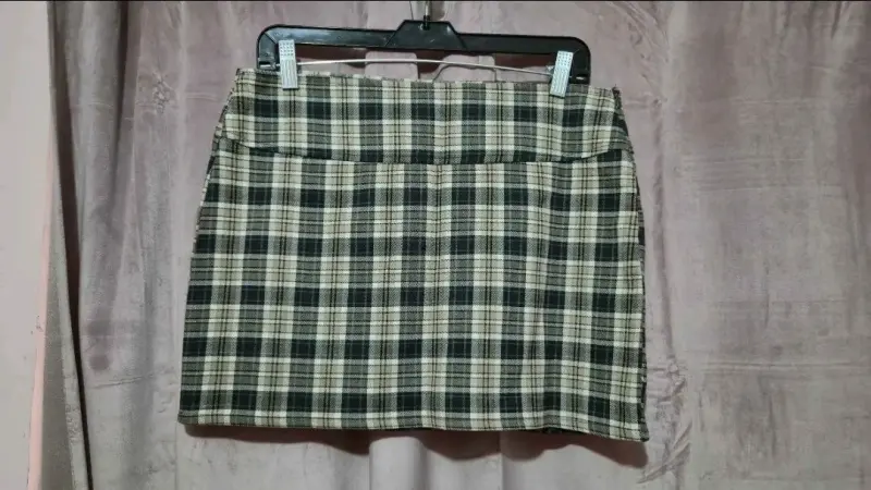 Falda corta a cuadros estilo escocés INDEX -L