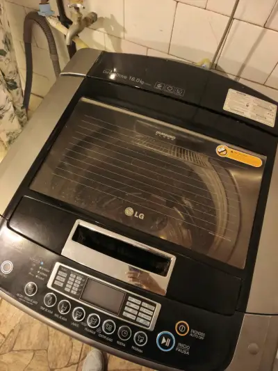 Lavadora LG de carga superior 16 kg - miniatura 2